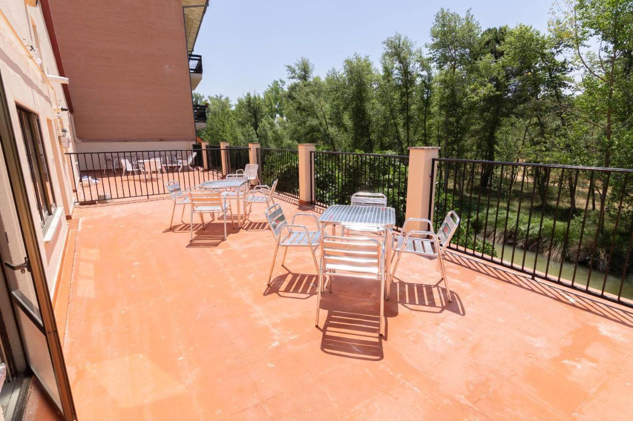 Apartamentos El Balcon Del Duero Сан-Естебан-де-Гормас Екстер'єр фото